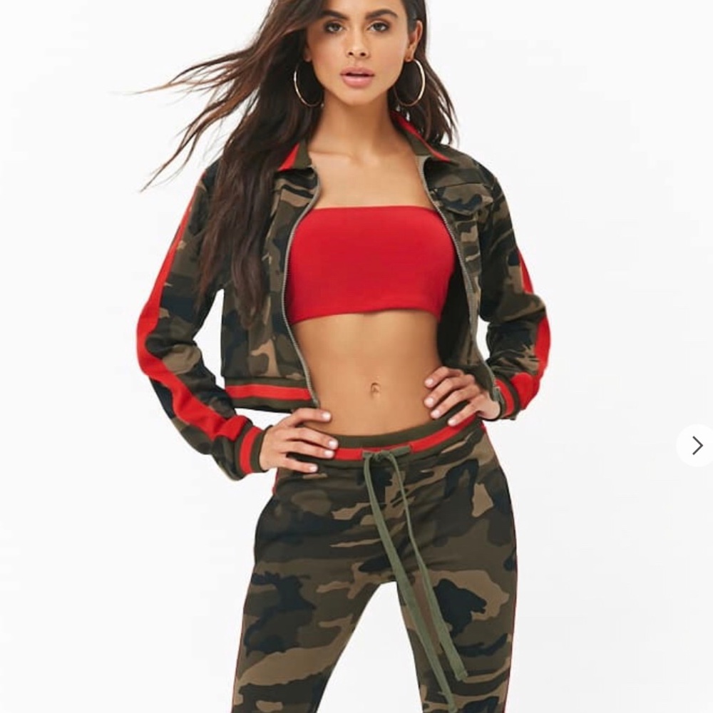 FOREVER 21: CAMO STRIPPED CROP JACKET AND PANT SET